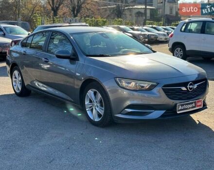 Серый Опель Инсигния, объемом двигателя 1.6 л и пробегом 138 тыс. км за 14990 $, фото 2 на Automoto.ua
