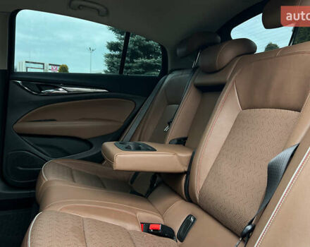 Сірий Опель Інсігнія, об'ємом двигуна 1.96 л та пробігом 113 тис. км за 18700 $, фото 21 на Automoto.ua