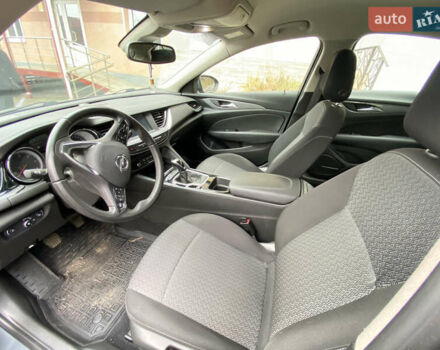 Сірий Опель Інсігнія, об'ємом двигуна 1.6 л та пробігом 138 тис. км за 13700 $, фото 6 на Automoto.ua