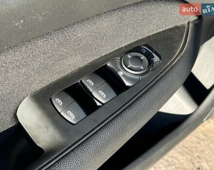 Серый Опель Инсигния, объемом двигателя 1.6 л и пробегом 138 тыс. км за 14990 $, фото 11 на Automoto.ua