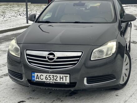Серый Опель Инсигния, объемом двигателя 2 л и пробегом 196 тыс. км за 7450 $, фото 1 на Automoto.ua
