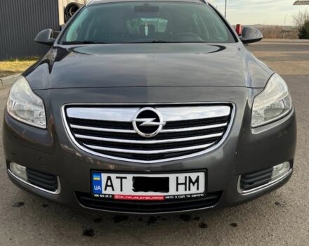 Серый Опель Инсигния, объемом двигателя 2 л и пробегом 267 тыс. км за 3500 $, фото 1 на Automoto.ua