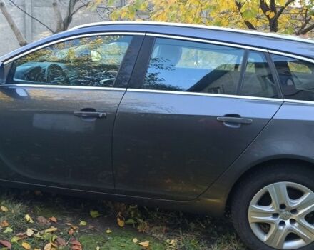 Сірий Опель Інсігнія, об'ємом двигуна 2 л та пробігом 300 тис. км за 6500 $, фото 1 на Automoto.ua