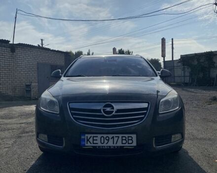 Сірий Опель Інсігнія, об'ємом двигуна 2 л та пробігом 130 тис. км за 7749 $, фото 1 на Automoto.ua