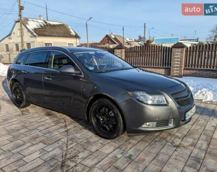 Серый Опель Инсигния, объемом двигателя 1.6 л и пробегом 170 тыс. км за 7000 $, фото 1 на Automoto.ua