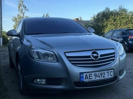 Сірий Опель Інсігнія, об'ємом двигуна 1.8 л та пробігом 154 тис. км за 8000 $, фото 1 на Automoto.ua