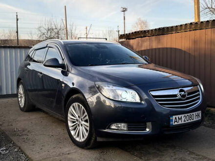 Серый Опель Инсигния, объемом двигателя 2 л и пробегом 316 тыс. км за 7250 $, фото 1 на Automoto.ua