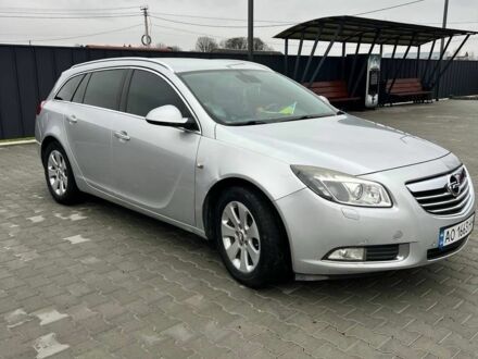 Серый Опель Инсигния, объемом двигателя 2 л и пробегом 220 тыс. км за 5999 $, фото 1 на Automoto.ua