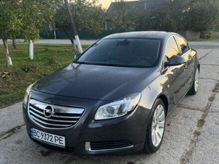 Сірий Опель Інсігнія, об'ємом двигуна 2 л та пробігом 290 тис. км за 5800 $, фото 1 на Automoto.ua