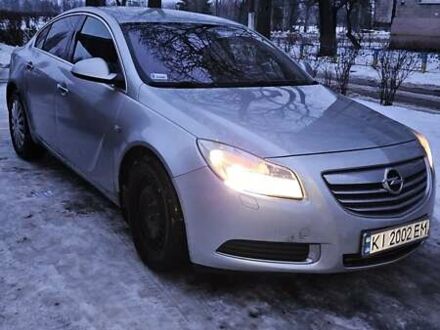 Серый Опель Инсигния, объемом двигателя 2 л и пробегом 233 тыс. км за 7450 $, фото 1 на Automoto.ua