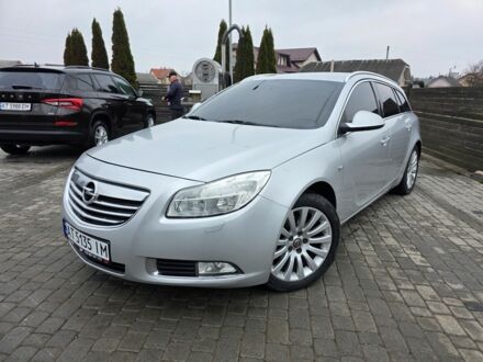 Серый Опель Инсигния, объемом двигателя 2 л и пробегом 239 тыс. км за 5200 $, фото 1 на Automoto.ua