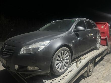 Серый Опель Инсигния, объемом двигателя 2 л и пробегом 250 тыс. км за 3200 $, фото 1 на Automoto.ua