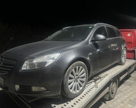 Серый Опель Инсигния, объемом двигателя 2 л и пробегом 250 тыс. км за 3200 $, фото 1 на Automoto.ua