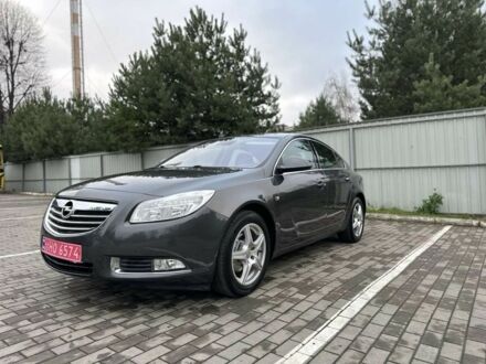 Серый Опель Инсигния, объемом двигателя 1.8 л и пробегом 234 тыс. км за 7200 $, фото 1 на Automoto.ua