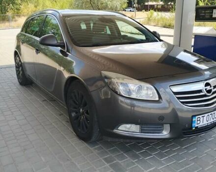 Серый Опель Инсигния, объемом двигателя 2 л и пробегом 228 тыс. км за 6100 $, фото 1 на Automoto.ua