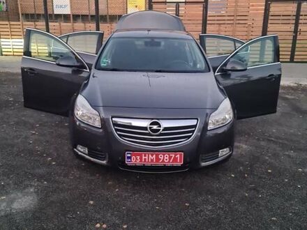 Серый Опель Инсигния, объемом двигателя 0 л и пробегом 245 тыс. км за 6950 $, фото 1 на Automoto.ua