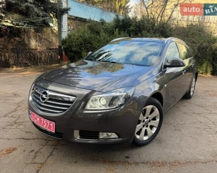 Серый Опель Инсигния, объемом двигателя 1.8 л и пробегом 232 тыс. км за 7850 $, фото 1 на Automoto.ua