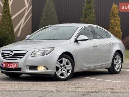 Сірий Опель Інсігнія, об'ємом двигуна 1.8 л та пробігом 240 тис. км за 7499 $, фото 1 на Automoto.ua