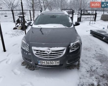 Серый Опель Инсигния, объемом двигателя 1.96 л и пробегом 330 тыс. км за 7800 $, фото 1 на Automoto.ua