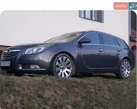 Сірий Опель Інсігнія, об'ємом двигуна 2 л та пробігом 300 тис. км за 8500 $, фото 1 на Automoto.ua