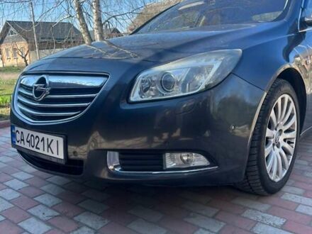 Серый Опель Инсигния, объемом двигателя 1.96 л и пробегом 273 тыс. км за 7500 $, фото 1 на Automoto.ua