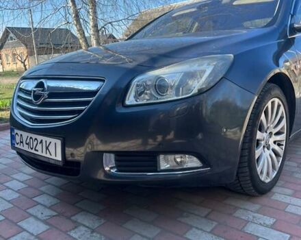 Серый Опель Инсигния, объемом двигателя 1.96 л и пробегом 273 тыс. км за 7500 $, фото 1 на Automoto.ua