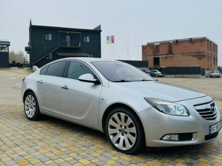 Серый Опель Инсигния, объемом двигателя 2 л и пробегом 200 тыс. км за 8500 $, фото 1 на Automoto.ua