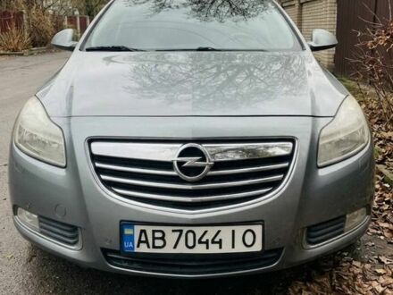 Серый Опель Инсигния, объемом двигателя 1.96 л и пробегом 310 тыс. км за 6000 $, фото 1 на Automoto.ua