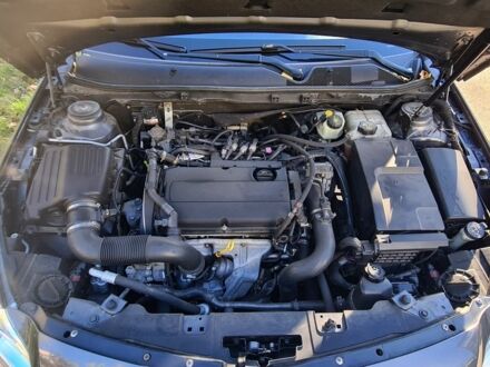Сірий Опель Інсігнія, об'ємом двигуна 1.6 л та пробігом 209 тис. км за 9200 $, фото 1 на Automoto.ua