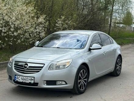 Серый Опель Инсигния, объемом двигателя 2 л и пробегом 251 тыс. км за 7300 $, фото 1 на Automoto.ua