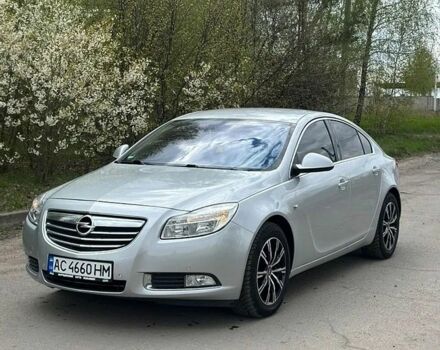 Серый Опель Инсигния, объемом двигателя 2 л и пробегом 251 тыс. км за 7300 $, фото 1 на Automoto.ua