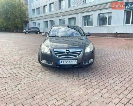Опель Инсигния 2010 в Киеве на Automoto.ua Серый Опель Инсигния, объемом двигателя 1.96 л и пробегом 300 тыс. км за 9200 $, фото 1 на Automoto.ua