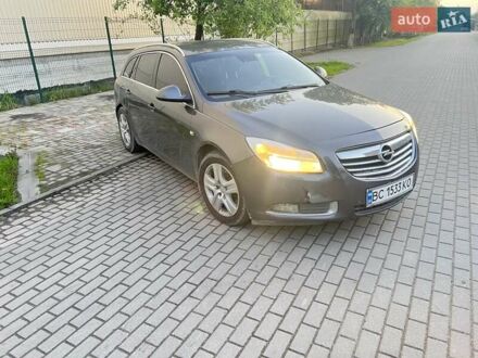 Опель Інсігнія 2010 у Городке на Automoto.ua Сірий Опель Інсігнія, об'ємом двигуна 1.96 л та пробігом 300 тис. км за 5000 $, фото 1 на Automoto.ua