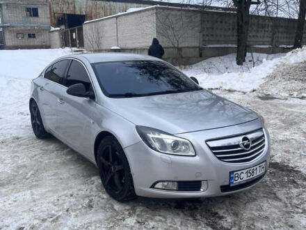 Серый Опель Инсигния, объемом двигателя 2 л и пробегом 307 тыс. км за 6700 $, фото 1 на Automoto.ua