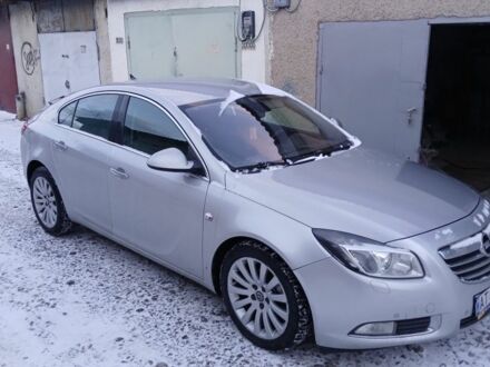 Серый Опель Инсигния, объемом двигателя 1.8 л и пробегом 280 тыс. км за 5500 $, фото 1 на Automoto.ua