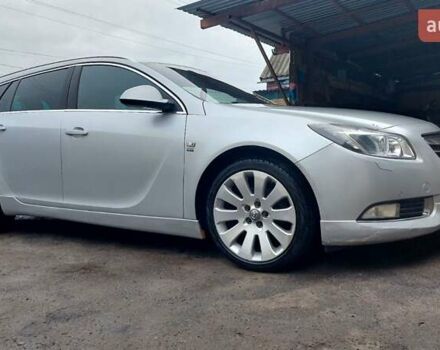 Серый Опель Инсигния, объемом двигателя 1.96 л и пробегом 340 тыс. км за 7000 $, фото 1 на Automoto.ua