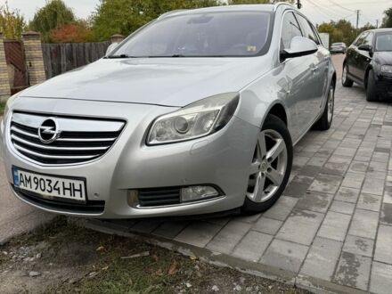 Серый Опель Инсигния, объемом двигателя 2 л и пробегом 340 тыс. км за 6319 $, фото 1 на Automoto.ua