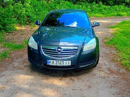 Сірий Опель Інсігнія, об'ємом двигуна 2 л та пробігом 285 тис. км за 6500 $, фото 1 на Automoto.ua