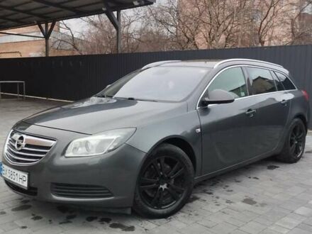 Серый Опель Инсигния, объемом двигателя 2 л и пробегом 290 тыс. км за 7999 $, фото 1 на Automoto.ua