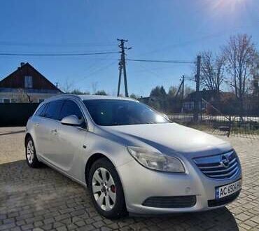 Серый Опель Инсигния, объемом двигателя 2 л и пробегом 292 тыс. км за 6700 $, фото 1 на Automoto.ua