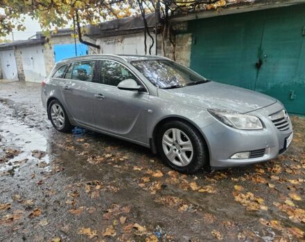 Сірий Опель Інсігнія, об'ємом двигуна 2 л та пробігом 210 тис. км за 7000 $, фото 1 на Automoto.ua