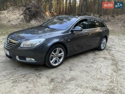 Опель Інсігнія 2010 у Кременчуге на Automoto.ua Сірий Опель Інсігнія, об'ємом двигуна 2 л та пробігом 271 тис. км за 8400 $, фото 1 на Automoto.ua