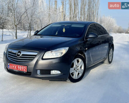 Серый Опель Инсигния, объемом двигателя 1.8 л и пробегом 102 тыс. км за 7950 $, фото 1 на Automoto.ua