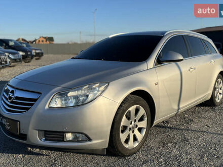 Серый Опель Инсигния, объемом двигателя 2 л и пробегом 323 тыс. км за 6900 $, фото 1 на Automoto.ua