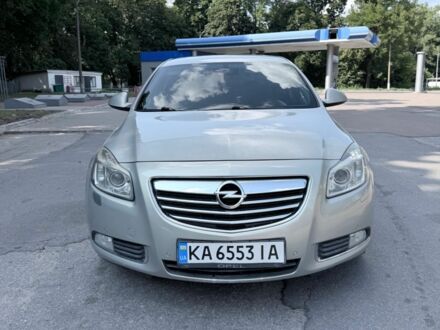 Серый Опель Инсигния, объемом двигателя 2 л и пробегом 239 тыс. км за 7300 $, фото 1 на Automoto.ua