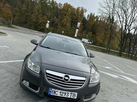 Серый Опель Инсигния, объемом двигателя 2 л и пробегом 222 тыс. км за 7500 $, фото 1 на Automoto.ua