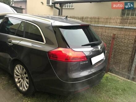 Серый Опель Инсигния, объемом двигателя 2 л и пробегом 278 тыс. км за 10000 $, фото 1 на Automoto.ua