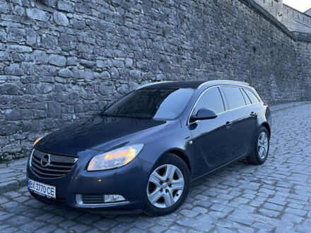 Серый Опель Инсигния, объемом двигателя 1.96 л и пробегом 265 тыс. км за 7550 $, фото 1 на Automoto.ua