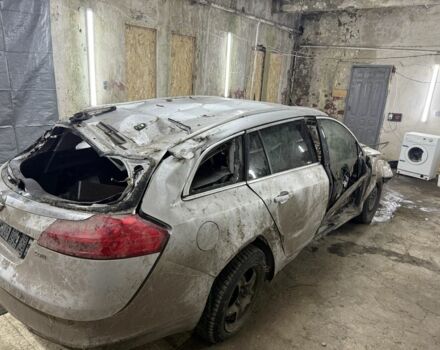 Серый Опель Инсигния, объемом двигателя 2 л и пробегом 312 тыс. км за 1800 $, фото 1 на Automoto.ua