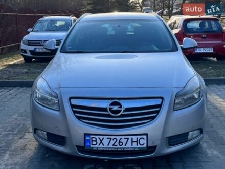 Серый Опель Инсигния, объемом двигателя 1.96 л и пробегом 253 тыс. км за 5999 $, фото 1 на Automoto.ua